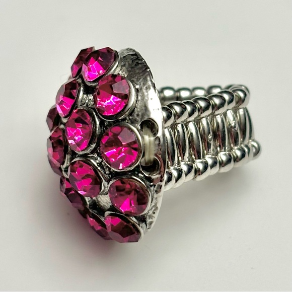 Pink stone stretchy ring - Picture 2 of 4